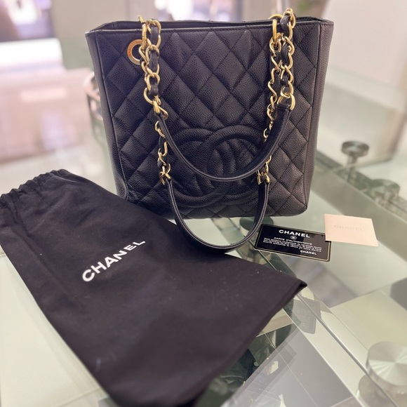 🌸 Black Quilted Caviar Timeless Classic Petit Shopping Tote PST Gold Hardware - Picture 10 of 11